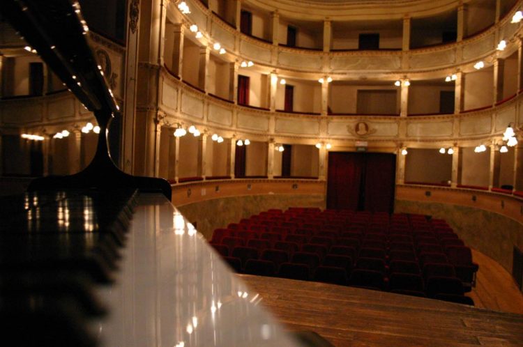 interno-teatro-anghiari-teatro-comunale-dei-ricomposti-19