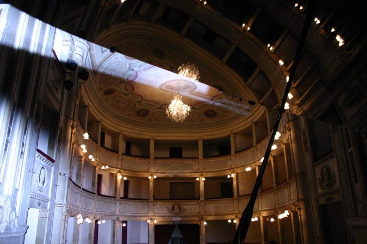 interno-teatro-anghiari-teatro-comunale-dei-ricomposti-22