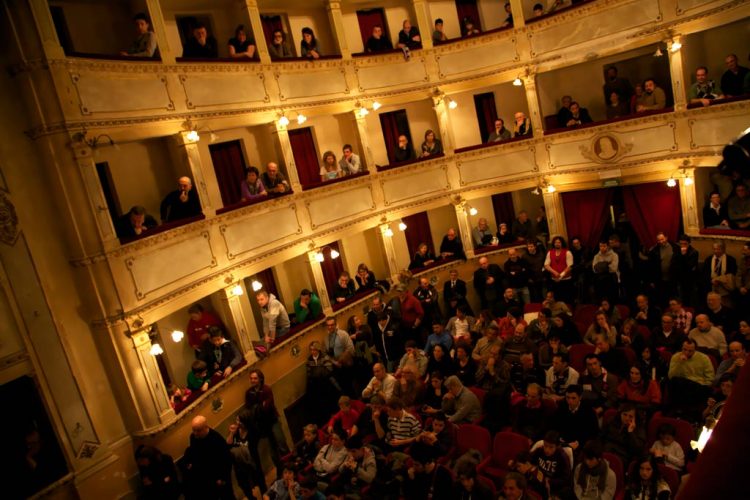 platea-e-palchi-teatro-comunale-dei-ricomposti-teatro-anghiari