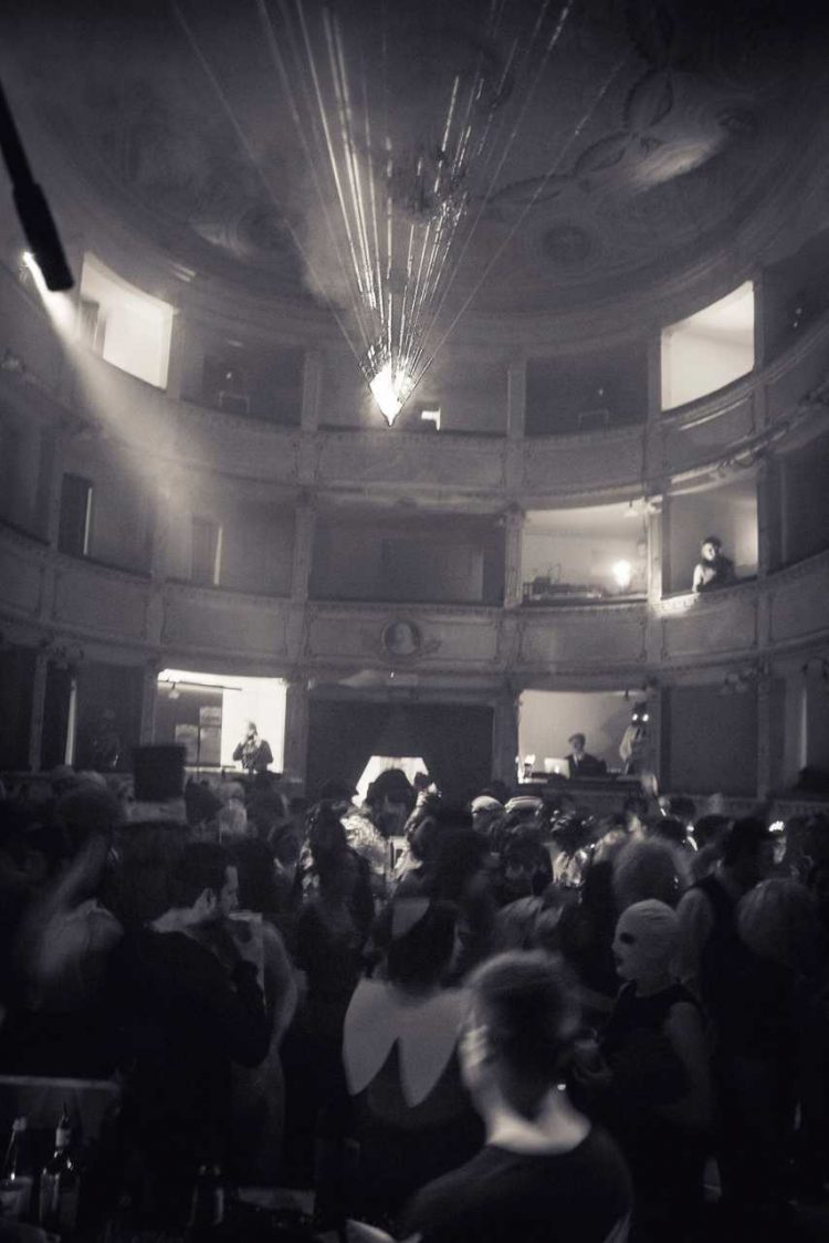 carnevale-a-teatro-teatro-di-anghiari-2014 (153)
