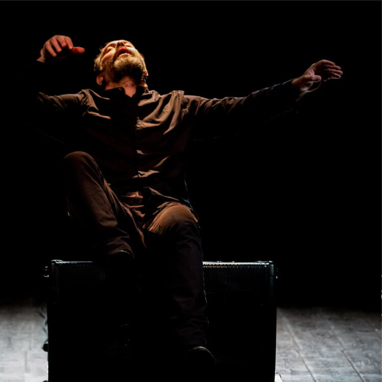 STASERA SONO IN VENA - Stagione Teatrale Anghiari 2025 TRIENNIOCEFALI